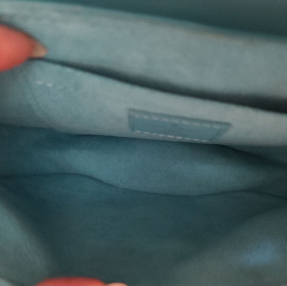 ❌❌SOLD❌❌LIKE NEW louis vuitton WAVE - Picture 5 of 13